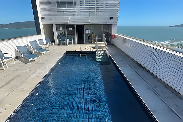 Flat completo para família pertinho da praia