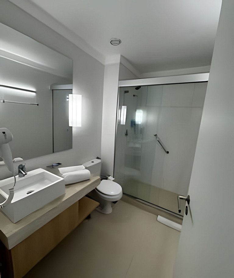 Flat com varanda vista mar em Santos