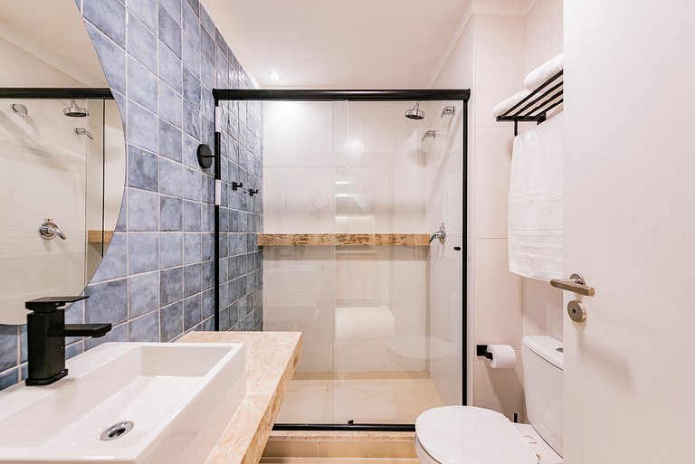 Flat completo para família pertinho da praia