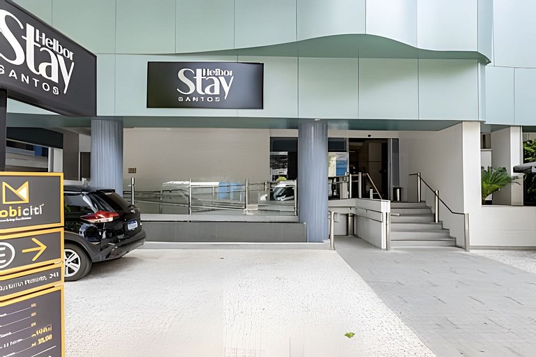 Flat na quadra da praia com cama king!