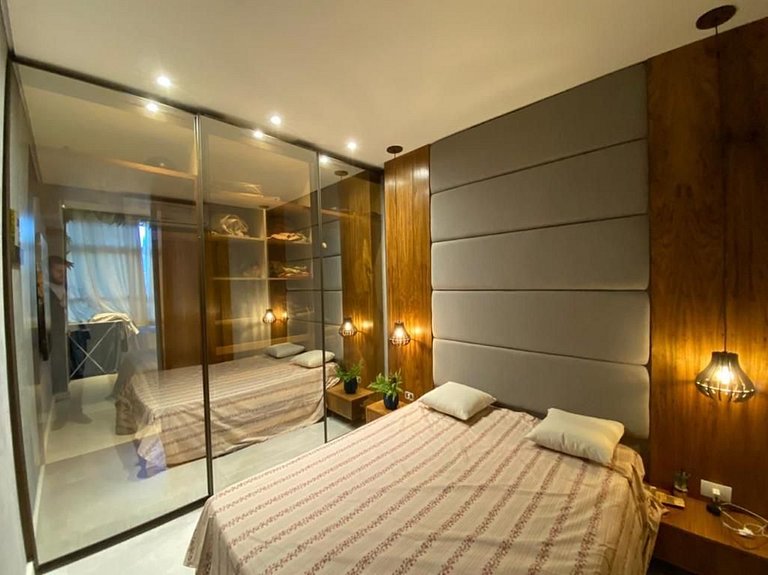 Apto decorado de Frente à Praia – Boqueirão/Santos