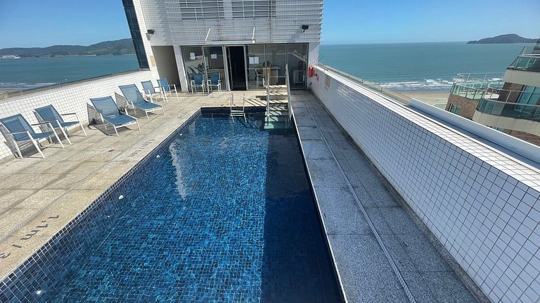 Flat completo com vista-mar e cozinha STAY I