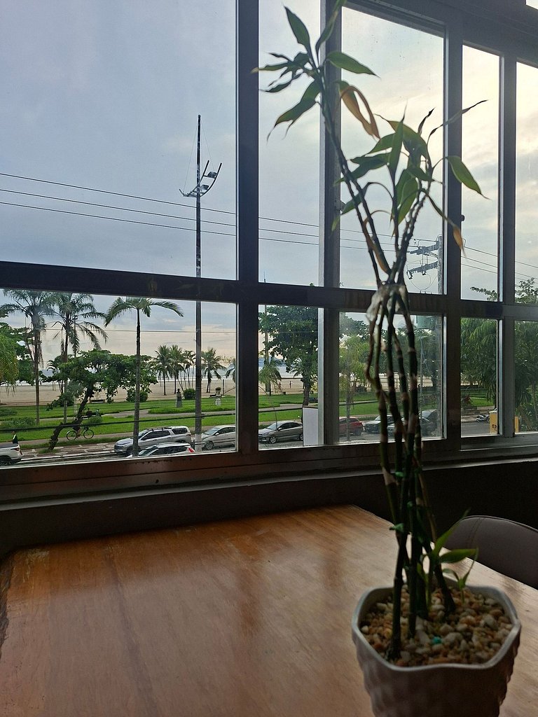 Apto decorado de Frente à Praia – Boqueirão/Santos