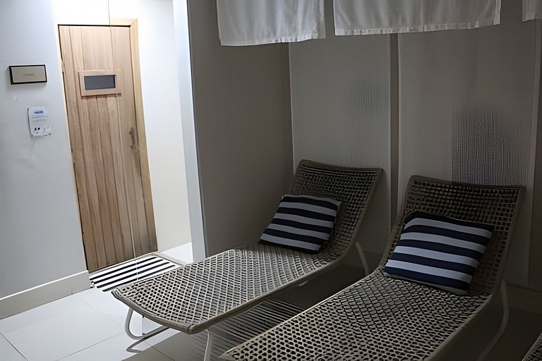 Flat decorado com vista mar