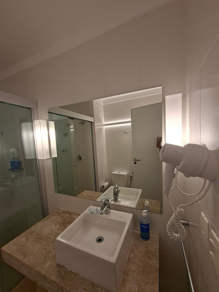 Studio com vista mar na quadra da praia de Santos!