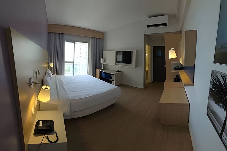 Flat com varanda e vista mar em Santos