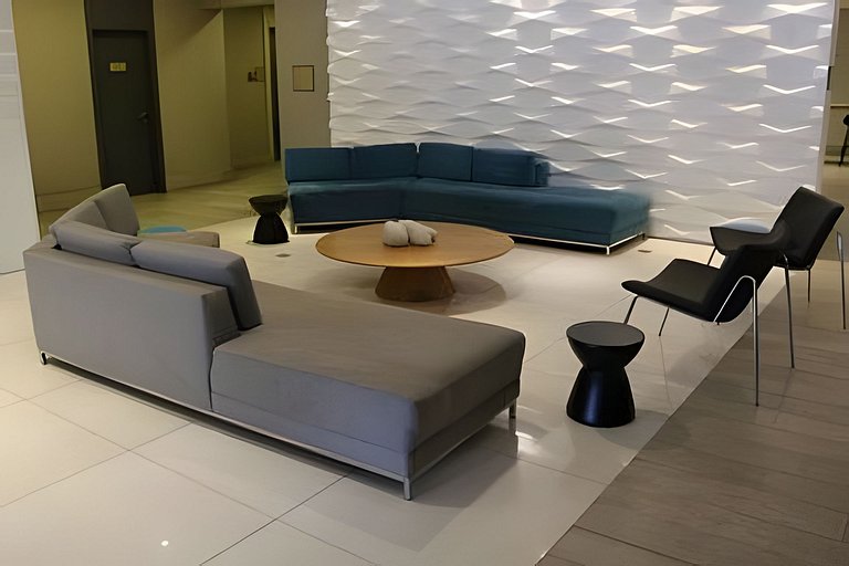 Flat com varanda e vista mar em Santos