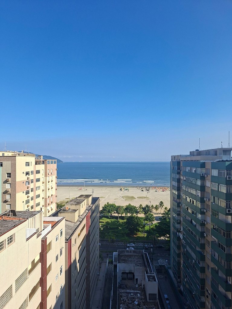 Flat com varanda e vista mar em Santos
